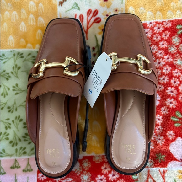❤️Time&Tru Women's Backless Loafer Size 10 NWT MemoryFoam
Brown&Gold Horsebit - Picture 2 of 10